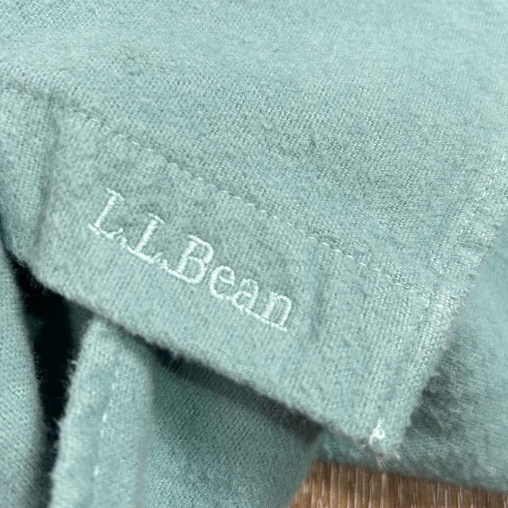 L.L.Bean Women's Chamois Cloth Shirt Small Mint Green Hiking Outdoor Button-Up - Picture 6 of 10